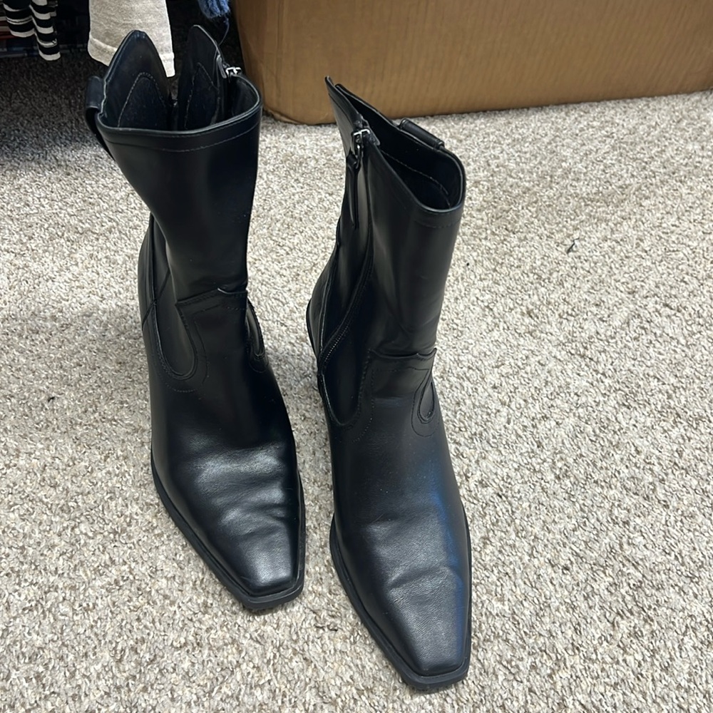 Black Western Boot